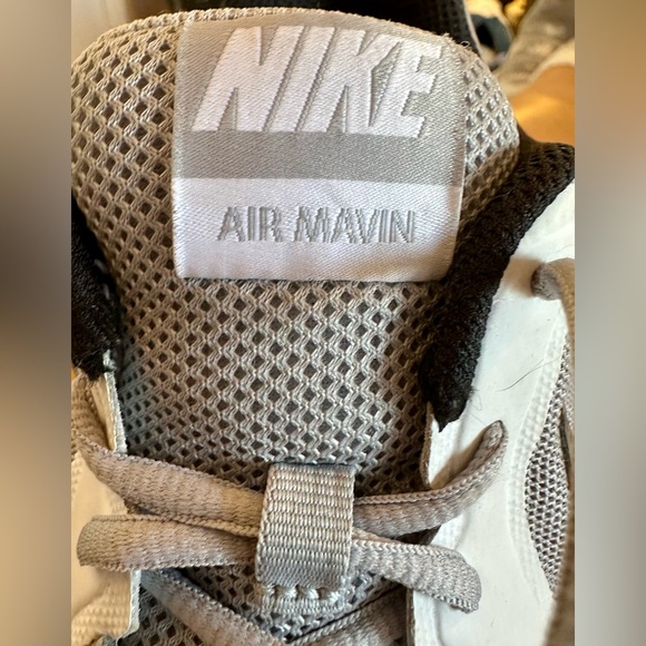 Nike Air Mavin Low Wolf Gray Metallic White Black Shoes 719924-005 Sz 7 With Box - Picture 9 of 10